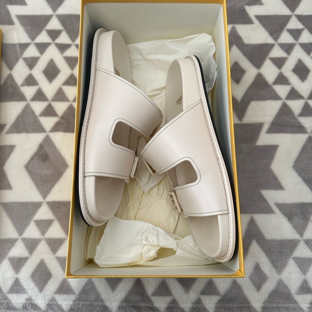 Fendi Feel FF Sandals Size 41/11